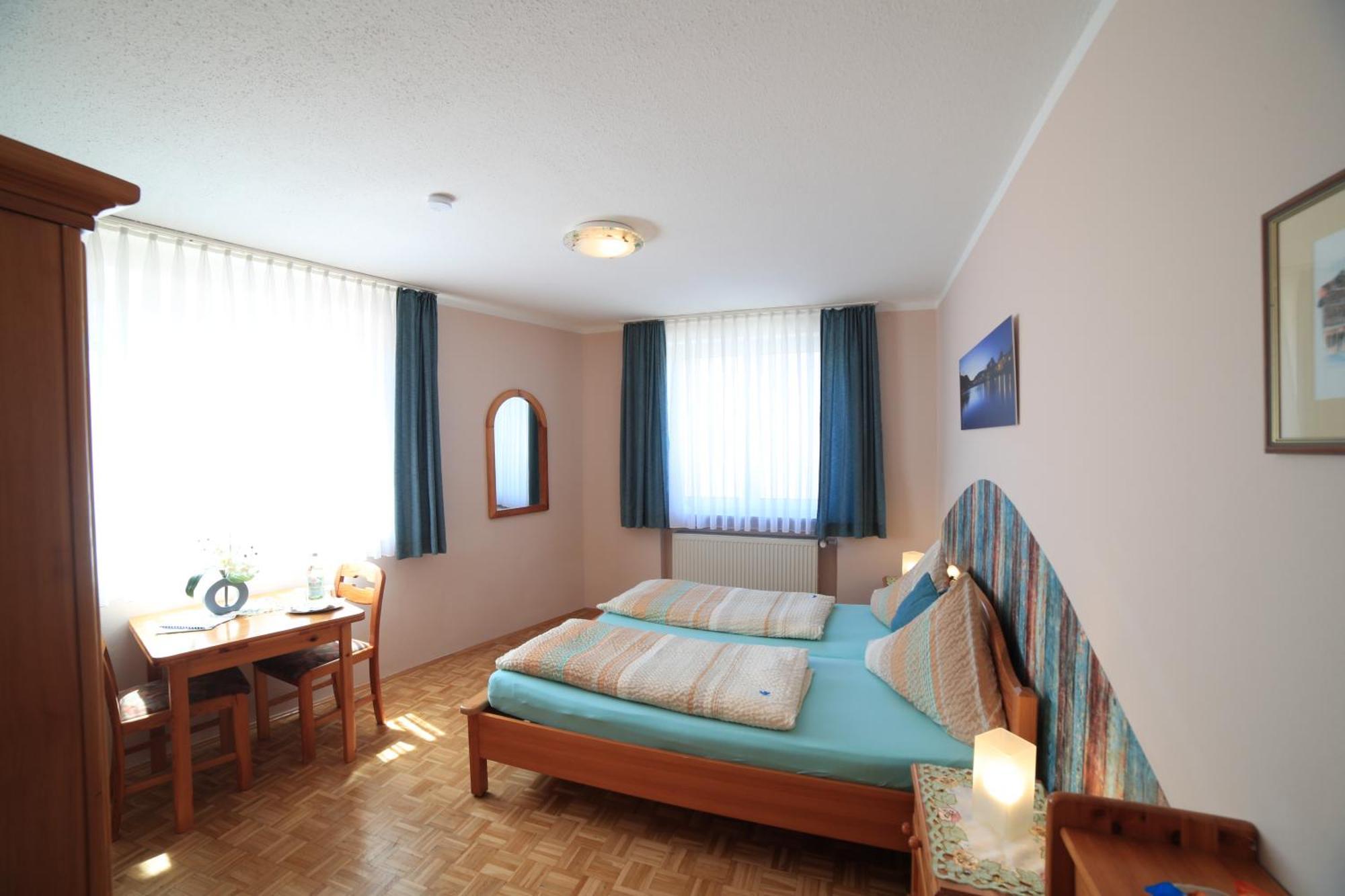 Cafe Am Donautor Hotel Kelheim Eksteriør billede